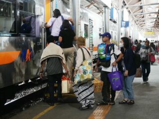KAI Daop 4 Semarang Imbau Penumpang Mengalokasikan Waktu Perjalanan Menuju Stasiun Dengan Baik pada 31 Desember 2024