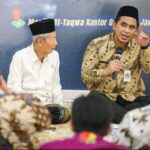 Tangani Banjir Pekalongan, Wagub Jateng Tekankan Pentingnya Fasilitas Pengungsi yang Memadai