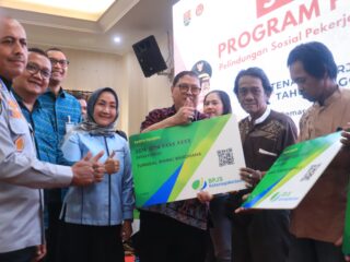 Ngatimah Rasakan Manfaat Program ASN Peduli Pekerja Rentan Pemerintah Kota Semarang