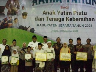 Pemkab Jepara Bersama Baznas Santuni Ratusan Penerima Manfaat