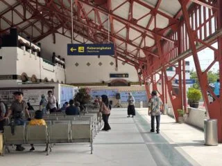 Ada Pekerjaan Beautifikasi di Area Hall Utama, Boarding Gate Stasiun Semarang Tawang Dipindahkan ke Sisi Barat untuk Sementara