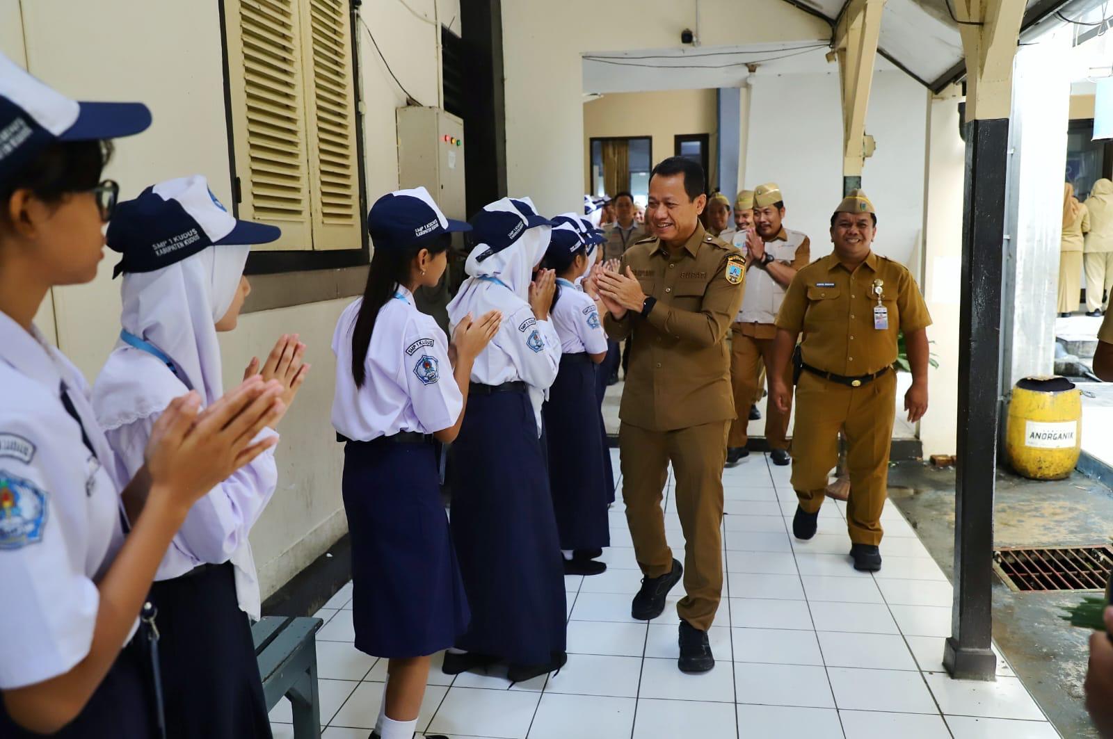 Tingkatkan Wawasan dan Karakter, Kudus Adakan Pertukaran Pelajar