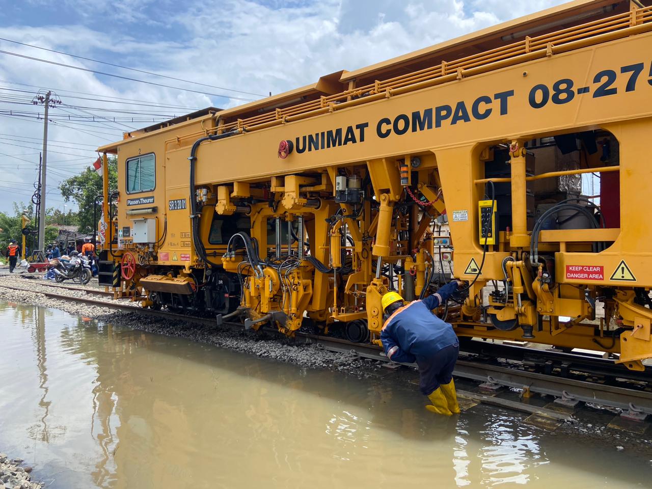 enangan Surut, PT Kereta Api Indonesia Daerah Operasi 4 Semarang Percepat Normalisasi Jalur