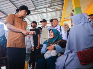Mobil Spesialis Keliling Diterjunkan untuk Pengungsi Tanah Gerak Brebes