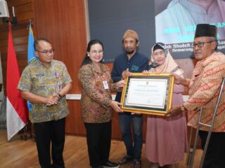 Jejak Ulama Moderat Diabadikan, Pemkot Semarang Anugerahkan Penghargaan untuk KH Sholeh Darat