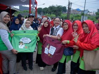 Wali Kota Agustina Pimpin Aksi Resik Kali Jaten, HPSN Jadi Momentum Cegah Banjir di Semarang