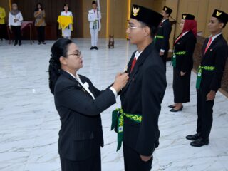 Kukuhkan 42 Duta Pancasila, Wali Kota Agustina Dorong Generasi Muda Jadi Penjaga Ideologi