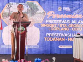 Jalan Makin Mulus, Ekonomi Tumbuh! Ahmad Luthfi Resmikan Dua Ruas Strategis di Blora