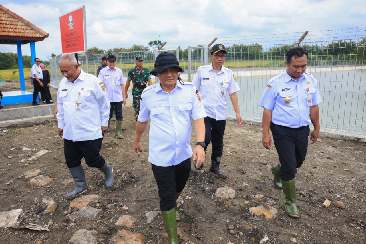 Resmikan Embung Plosorejo, Gubernur Ahmad Luthfi Targetkan Petani Sragen Bisa Panen Tiga Kali Setahun