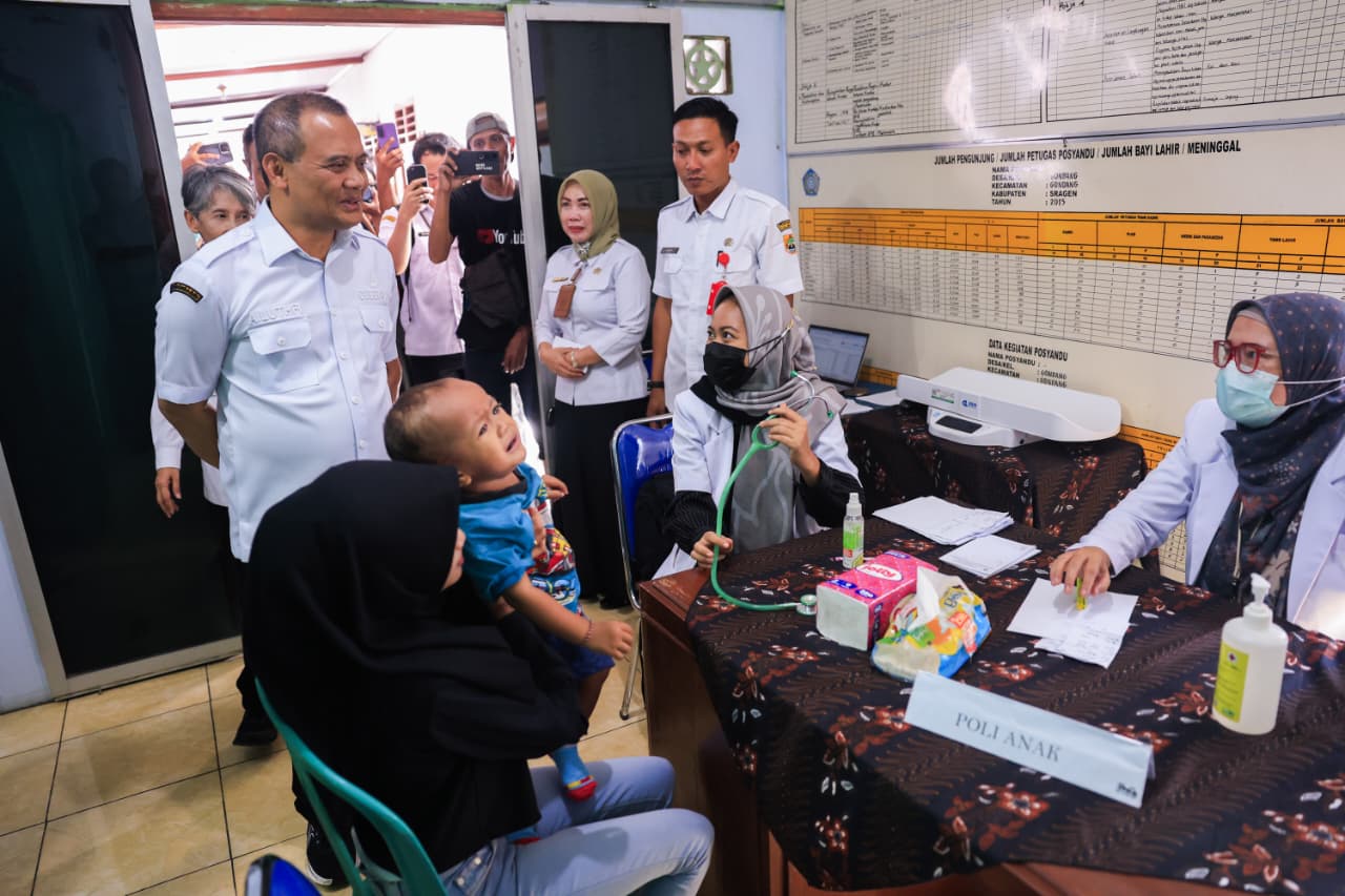 Program Speling dan Gerakan Pangan Murah Digelar Bersama, Warga Sragen Antusias Manfaatkan Layanan
