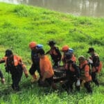 Tim SAR Temukan Korban Hanyut di Banjir Kanal Semarang dalam Kondisi Meninggal