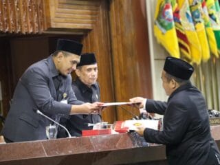 Jelang Penataan 2027, Pemprov Jateng Lindungi Posisi Guru Non-ASN Sembari Menunggu Kebijakan Pusat