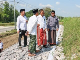 Sekda Jateng Respon Cepat Keluhan Warga Tinanding Grobogan soal Sawah Tertimbun Lumpur