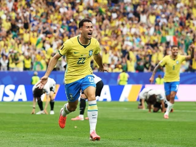 Gabriel Martinelli merayakan gol dramatis saat Brasil mengalahkan Jepang 2-1 di babak 32 besar Piala Dunia 2026.
