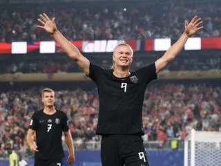 Erling Haaland merayakan gol kemenangan untuk timnas Norwegia saat melawan Senegal di laga Grup I Piala Dunia 2026.
