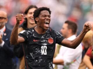 Stephen Eustaquio merayakan gol penentu kemenangan Kanada atas Afrika Selatan pada Babak 32 Besar Piala Dunia 2026.