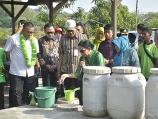 Menteri Lingkungan Hidup Apresiasi Inovasi Pengelolaan Sampah Warga Bulusan Semarang sebagai Model Ekonomi Sirkular