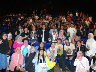 Wali Kota Semarang Agustina Wilujeng nobar Gala Premiere film Jangan Buang Ibu di Studio XXI Paragon Semarang.