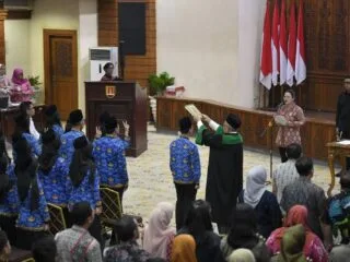 Pengambilan sumpah jabatan 297 PNS baru Pemkot Semarang di Ruang Lokakrida.
