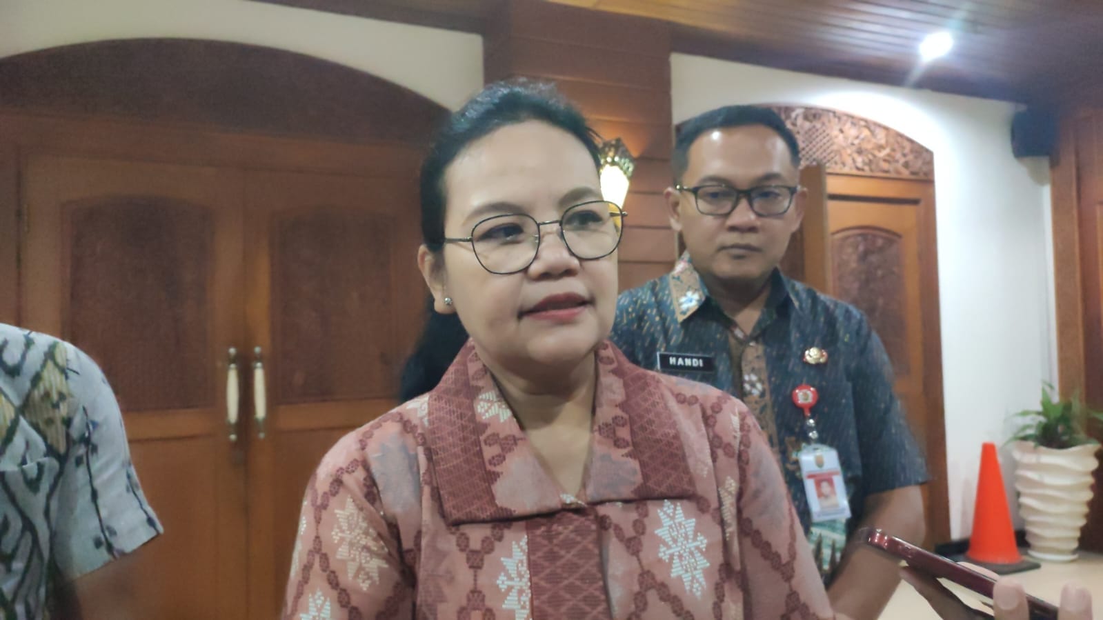 Wali Kota Semarang Agustina Wilujeng memberikan keterangan terkait pencairan BOP RT Rp25 juta.