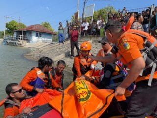 Tragedi Bendung Karet Kalijajar Demak: Dua Pemancing Tenggelam, Tim SAR Temukan Satu Korban Meninggal