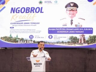 Gubernur Jawa Tengah Ahmad Luthfi memberikan arahan terkait pemetaan potensi ekonomi kreatif dalam acara Ngobrol Kreatif di Salatiga.