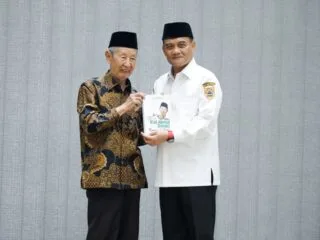 Ahmad Luthfi bersama ulama MUI Jateng bersinergi menjadi cooling system penangkal hoaks.