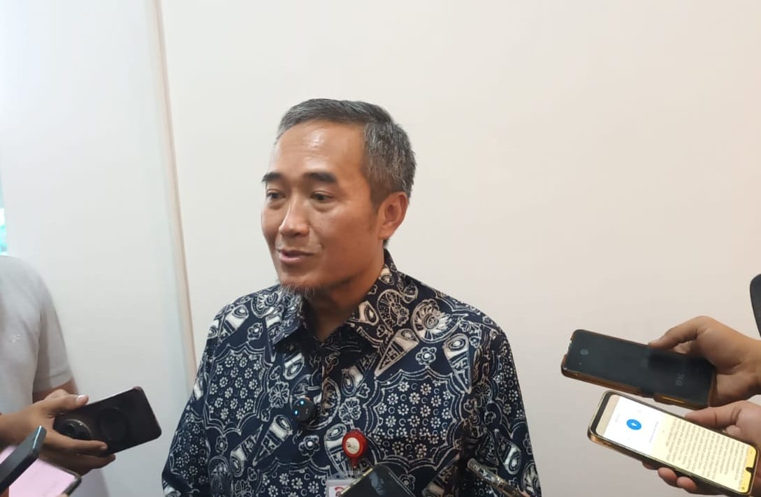 Kepala OJK Jawa Tengah memberikan keterangan terkait dampak skor SLIK OJK dan pinjol bagi pelamar kerja.