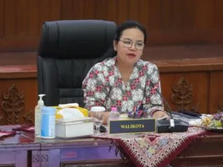 Wali Kota Semarang Agustina Wilujeng memberikan sosialisasi terkait aturan baru dan pencairan dana BOP RT Rp25 juta tahun 2026.