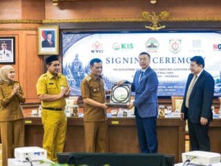 Investasi Rp15 Triliun Masuk Jateng, Industri Kendaraan Listrik Kendal Siap Serap 10 Ribu Pekerja