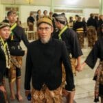 Ribuan Warga Padati Kirab Malam 1 Suro Mangkunegaran, Bangkitkan Wisata dan Ekonomi Surakarta