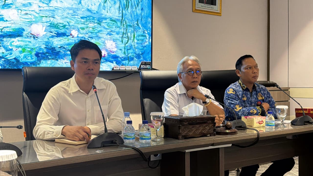 Proyek Pakuwon Mall Semarang di Gombel Lama pakai teknologi soldier pile untuk pematangan lahan.