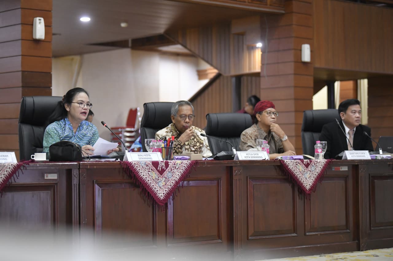 Wali Kota Semarang Agustina Wilujeng dalam forum diskusi penguatan tata kelola Smart City.