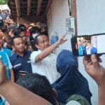 Mohammad Saleh Dampingi Menteri Bahlil Tinjau Bantuan Listrik Desa di Purworejo