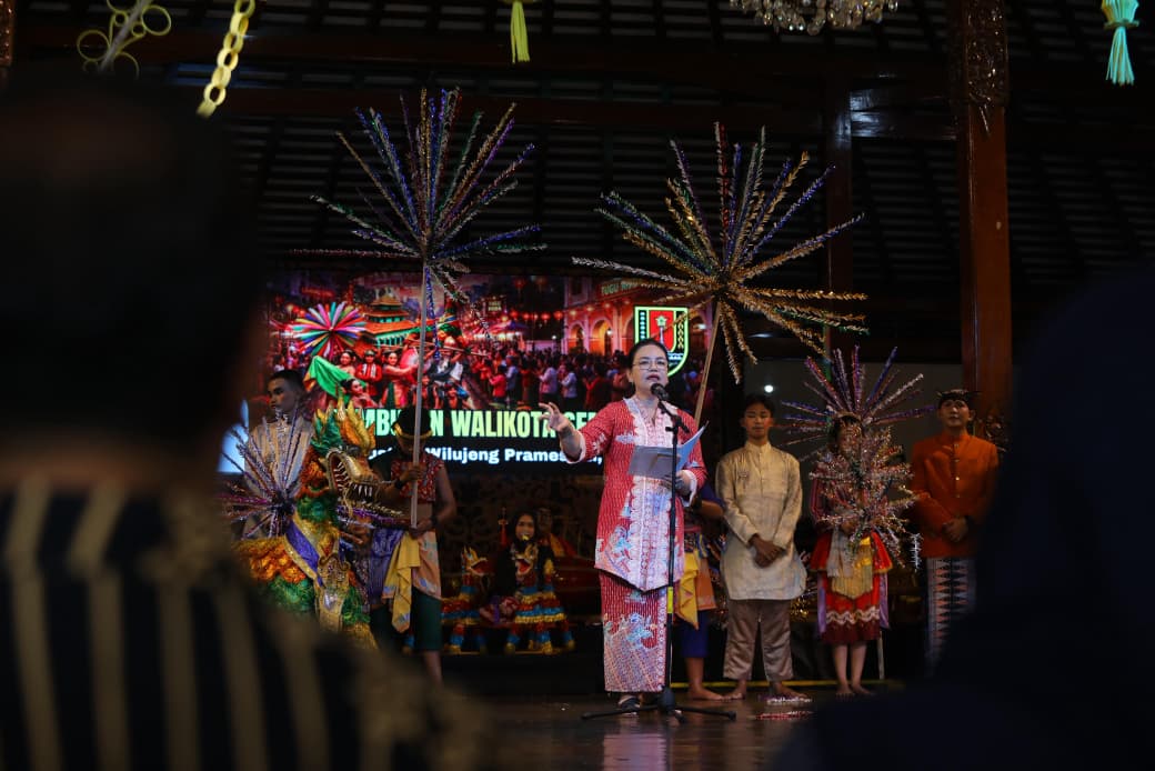 Wali Kota Semarang Agustina Wilujeng memberikan sambutan terkait rencana festival seni budaya 2027.