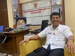 Plt Asisten Pemerintahan Sekda Kota Semarang memberikan keterangan terkait proses hukum.