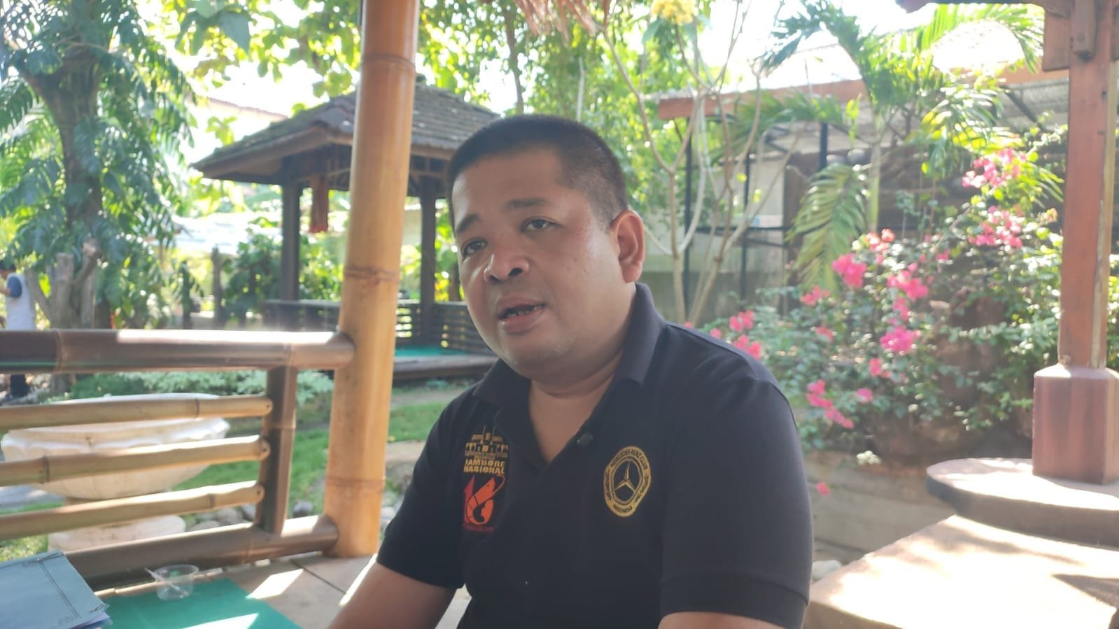 DLH Kota Semarang dan pelaku usaha dalam penerapan sistem pembayaran nontunai untuk retribusi sampah.