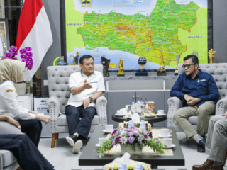 Gubernur Jateng Ahmad Luthfi beraudiensi dengan asosiasi pengusaha AMDK terkait konservasi air.