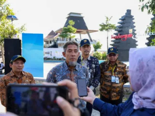 Sekda Provinsi Jateng Sumarno sampaikan keterangan terkait program Gamas di Karanganyar.