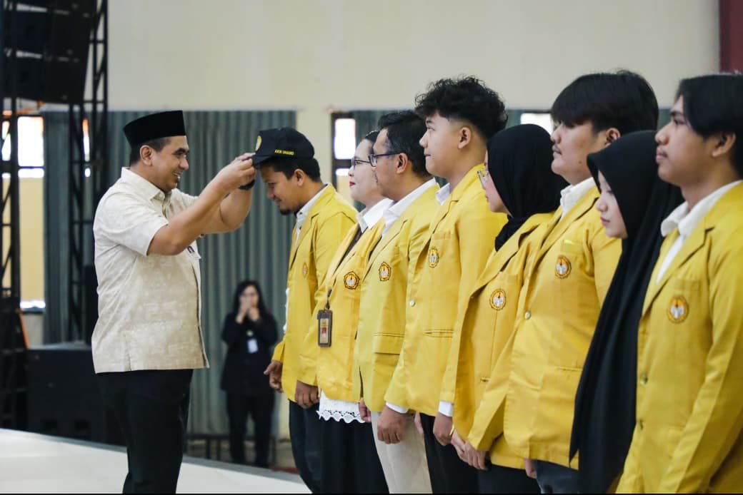Wagub Jateng Taj Yasin lepas ribuan mahasiswa KKN Unsoed di Auditorium Graha Widyatama Banyumas.