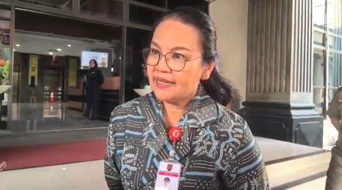 Wali Kota Semarang Agustina Wilujeng terima petugas Sensus Ekonomi 2026 di kantornya.