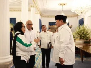 Kepala BGN Nanik S Deyang resmi mengundurkan diri untuk jalani pengobatan di luar negeri.