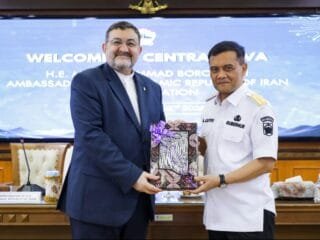 Gubernur Ahmad Luthfi jajaki kerja sama sister city dan investasi teknologi dengan Dubes Iran.