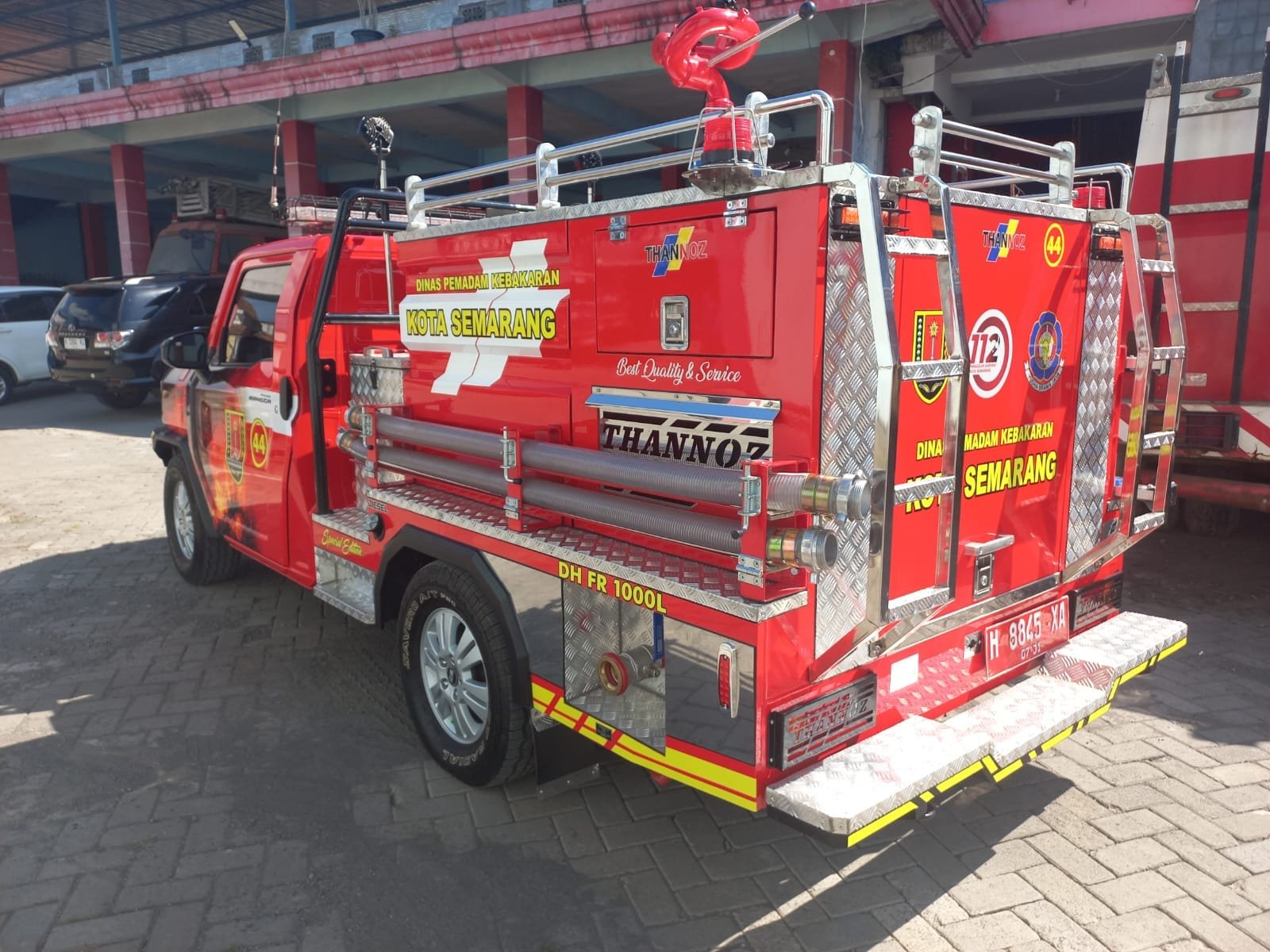 Armada Dinas Damkar.