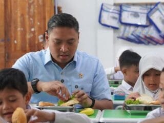 BGN Larang Dapur MBG Pakai Gas LPG 3 Kg dan Minyakita