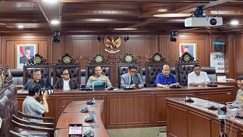 Dirut Bank Mandiri dan Polda Metro Jaya pastikan rekening donasi AMPB Mas Botok kembali aktif.