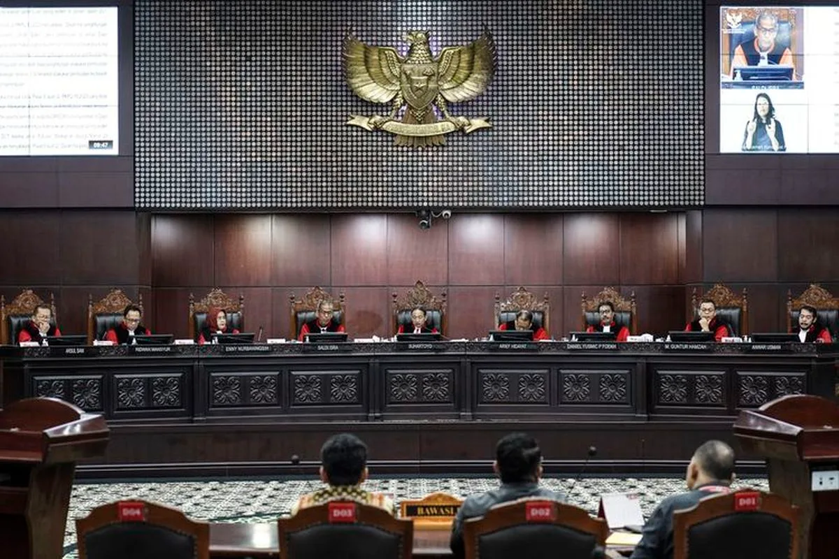 MK putuskan aturan baru pelaporan kasus penghinaan presiden.