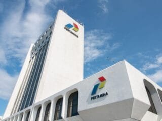 Pemerintah masih catat utang subsidi dan kompensasi Rp166,84 triliun ke Pertamina.