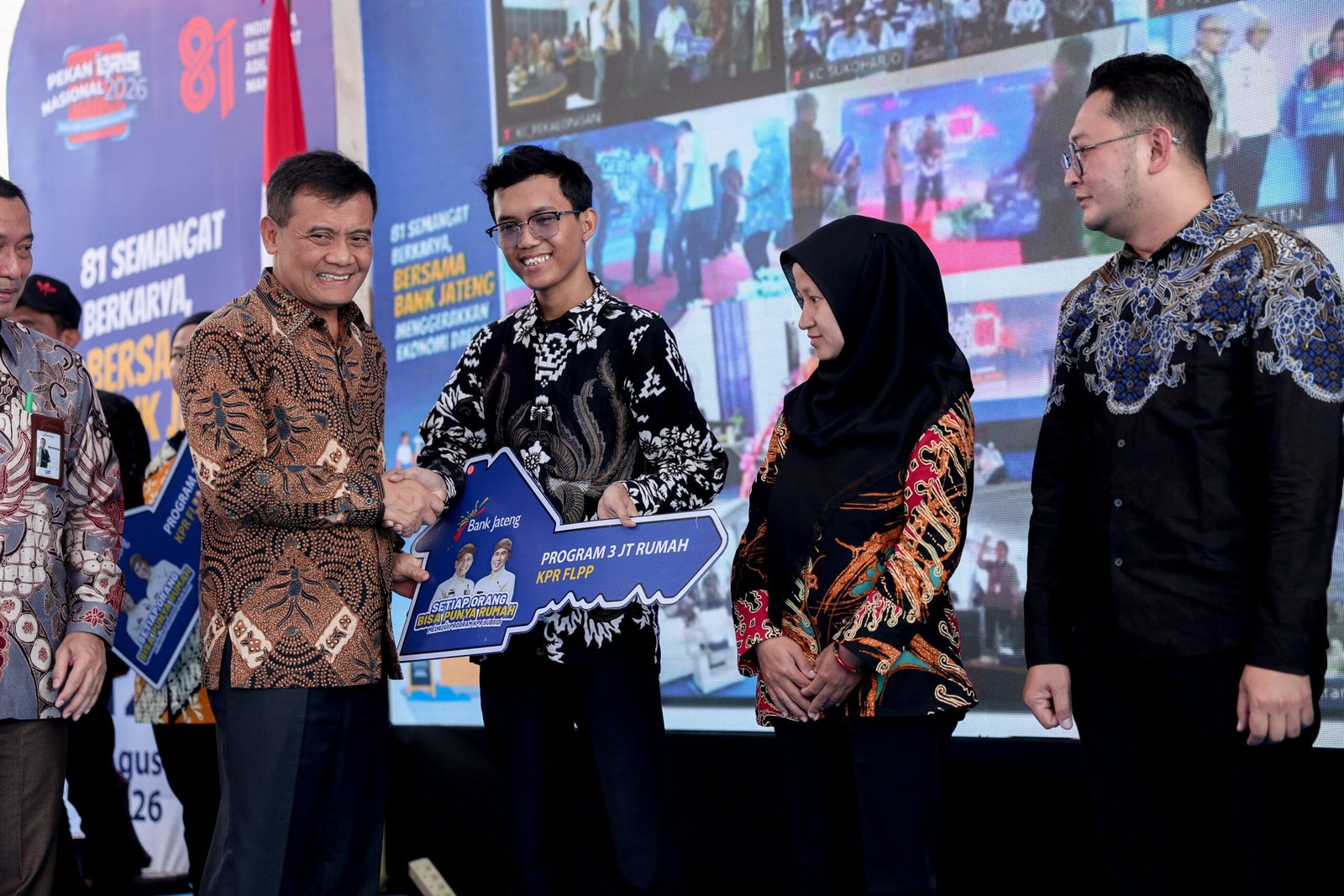 Gubernur Jateng Ahmad Luthfi hadiri pembukaan Gebyar Fest 81 di Kantor Pusat Bank Jateng.