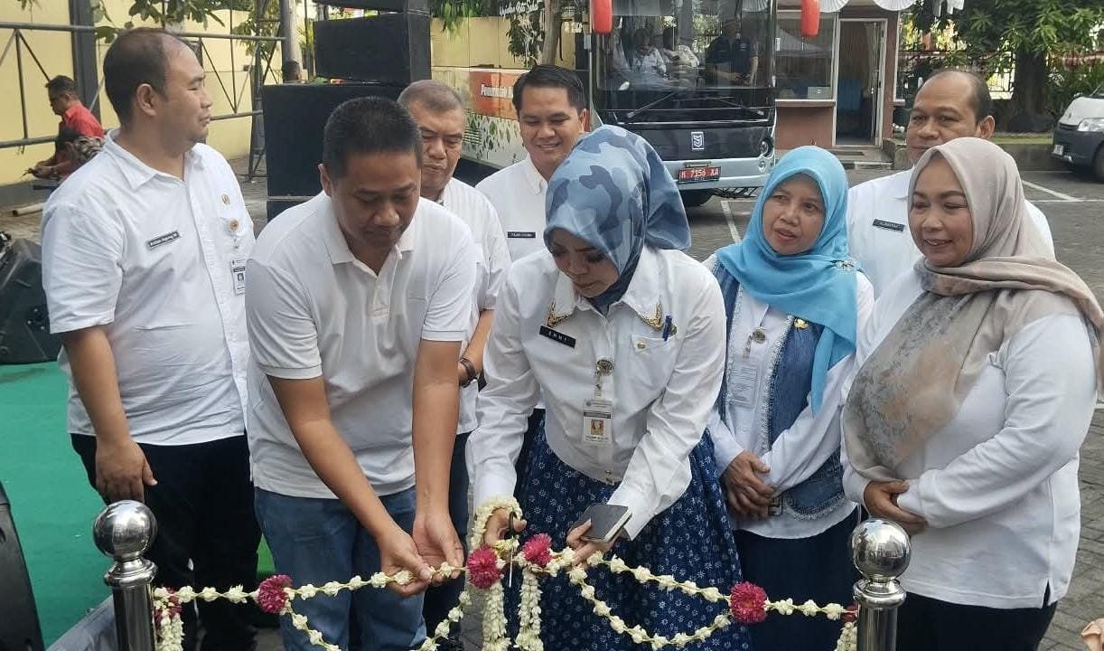Disperindag Jateng gelar pasar murah sembako bantu tekan inflasi dan harga pasar.